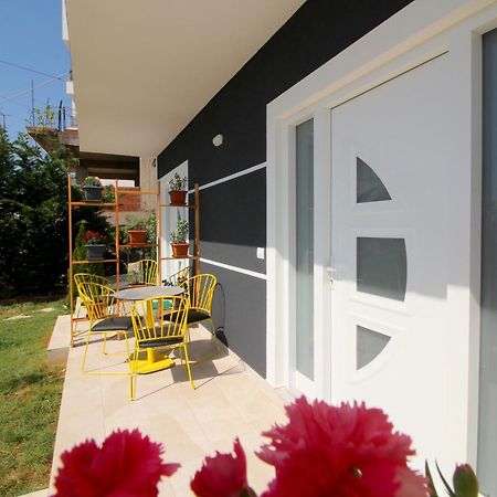 Alis Apartments Sarande Exterior photo