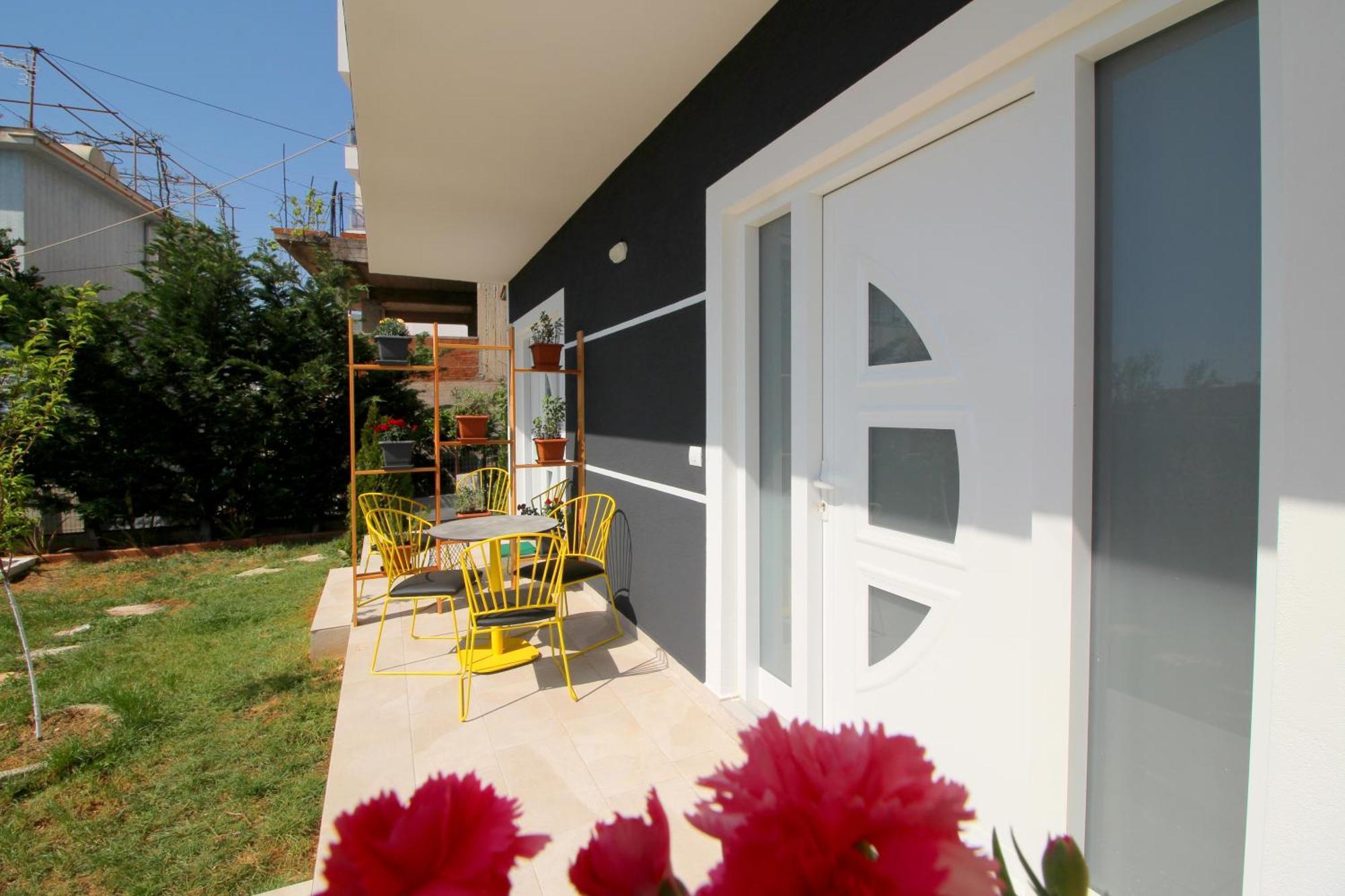 Alis Apartments Sarande Exterior photo