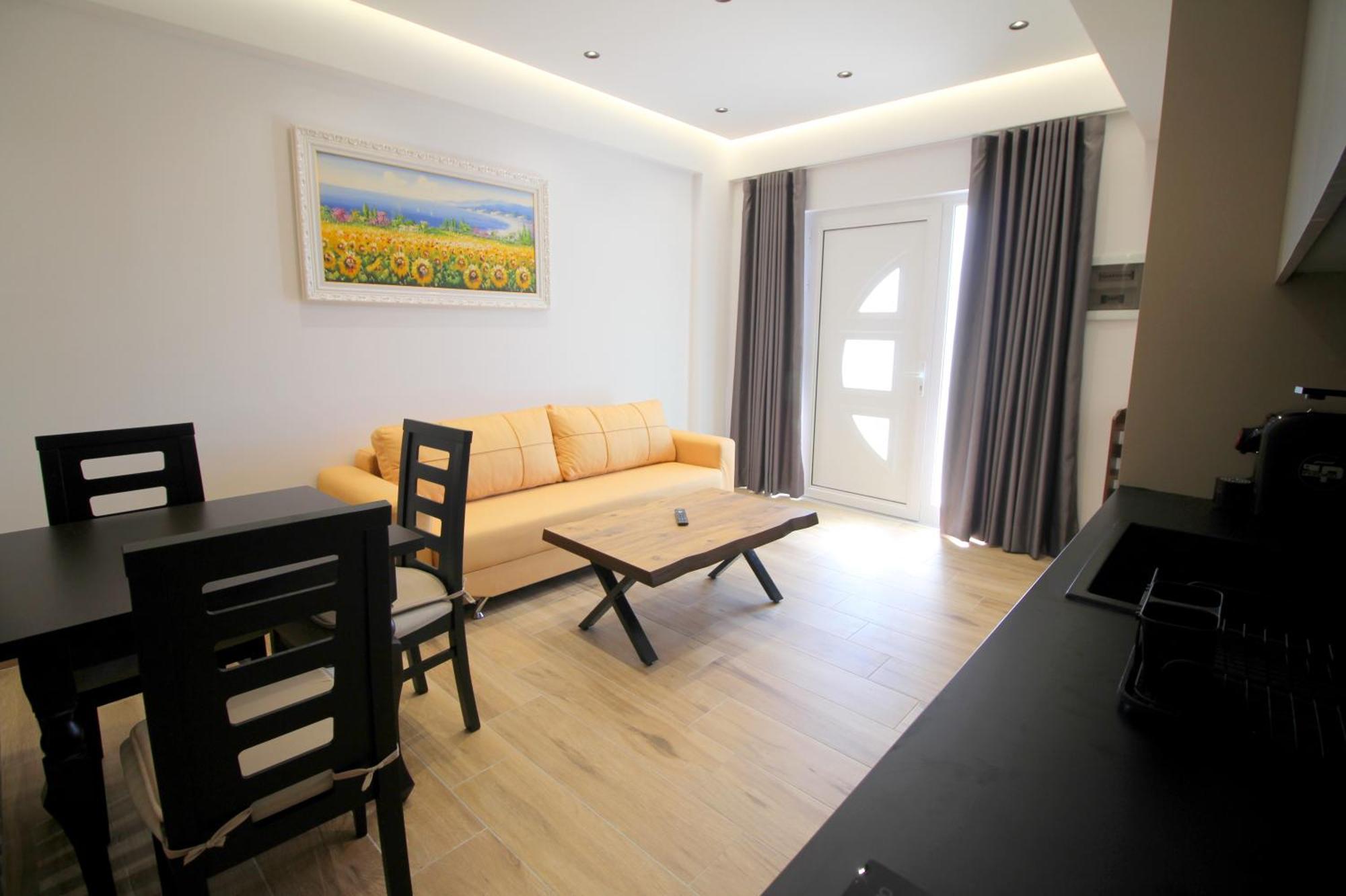 Alis Apartments Sarande Exterior photo