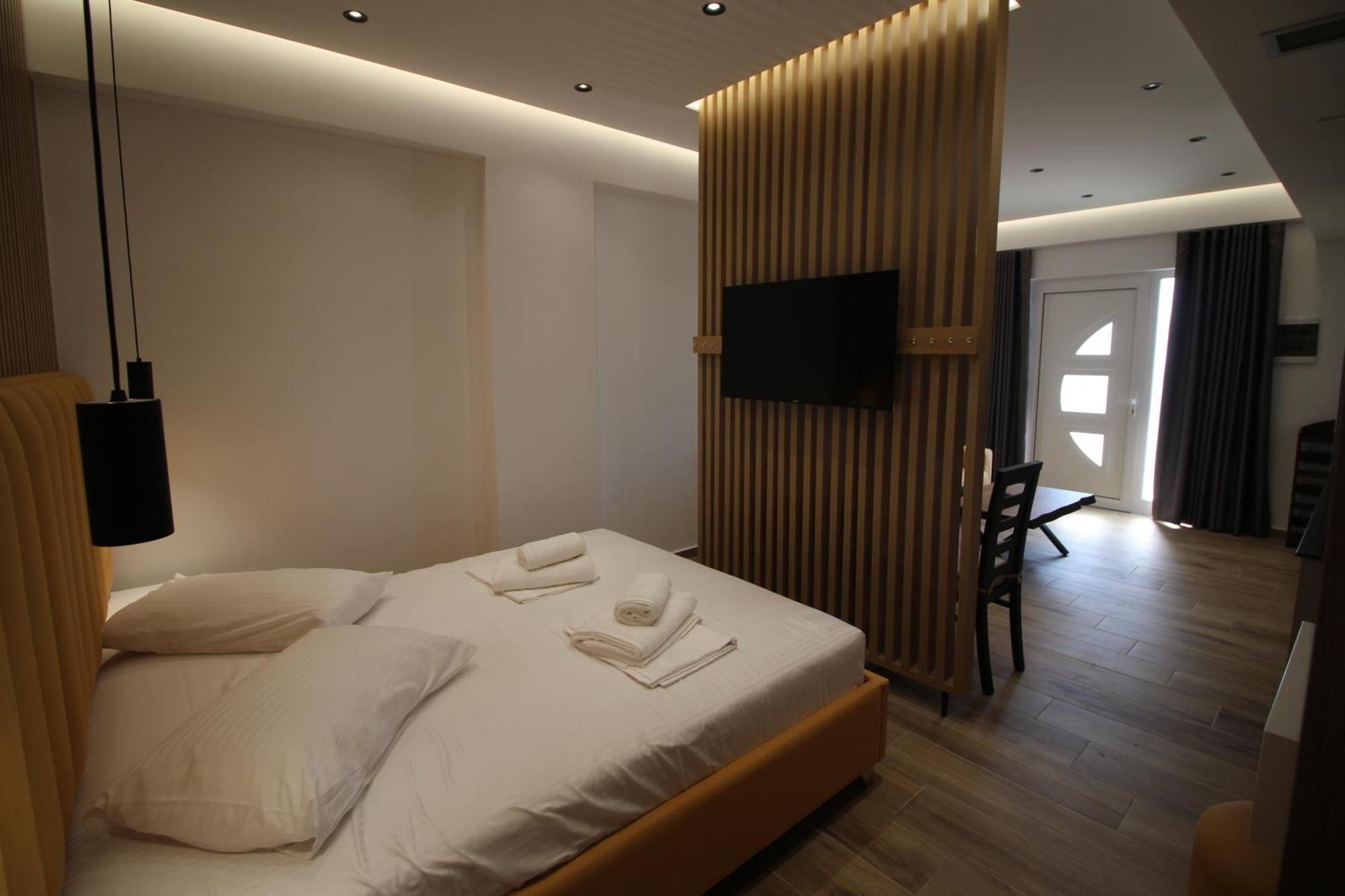 Alis Apartments Sarande Exterior photo