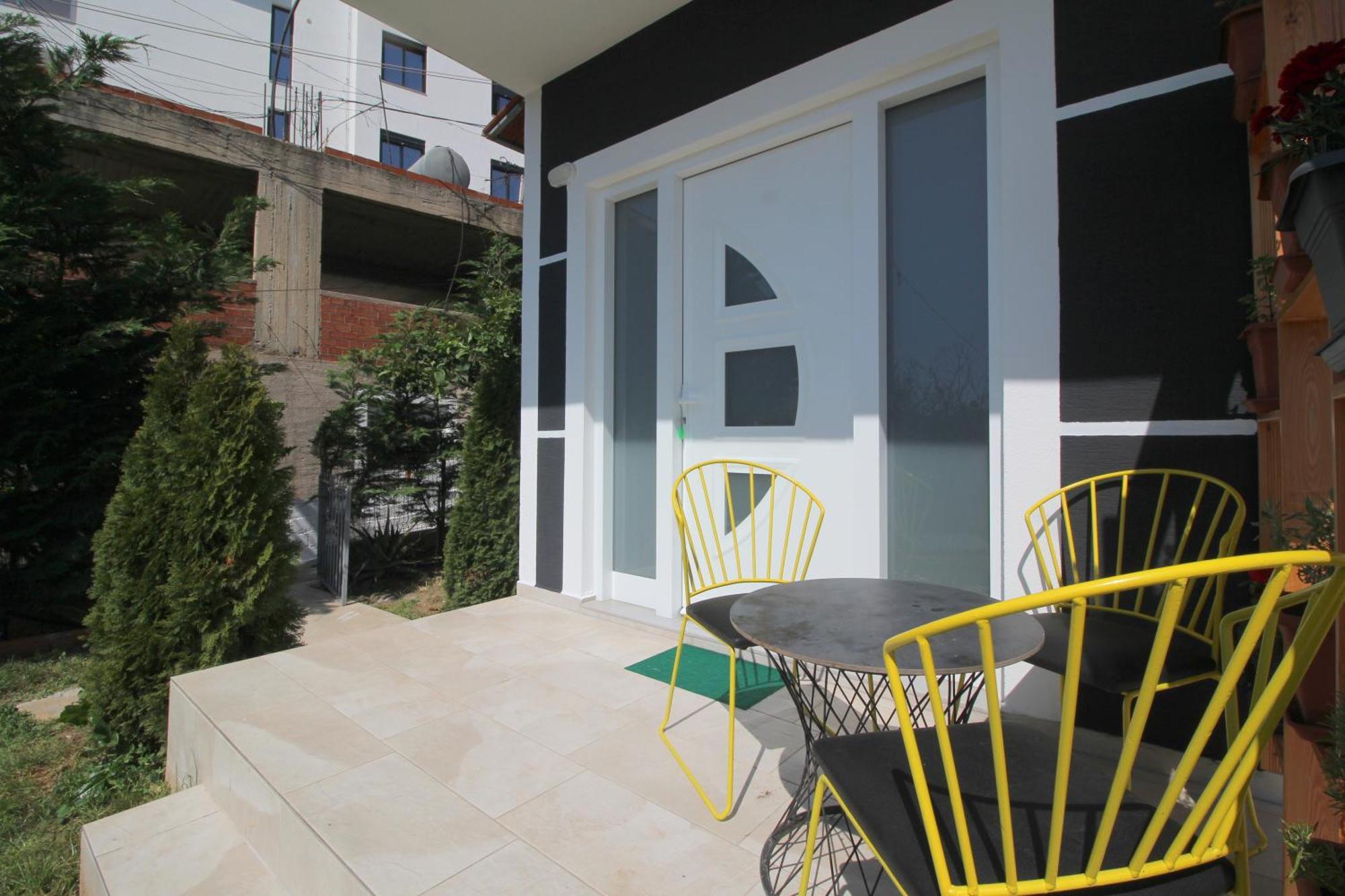 Alis Apartments Sarande Exterior photo