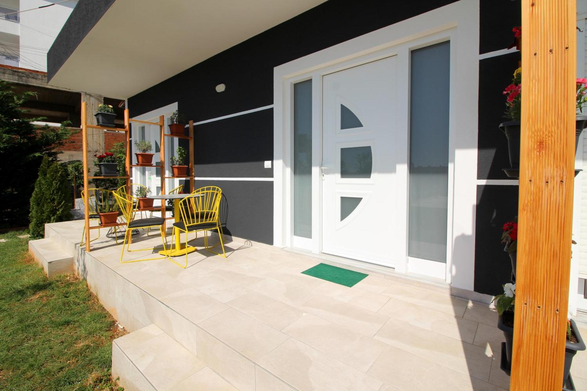 Alis Apartments Sarande Exterior photo